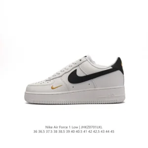 Nike Air Force 1 '07 Low White Leather Sneakers with Air Cushioning