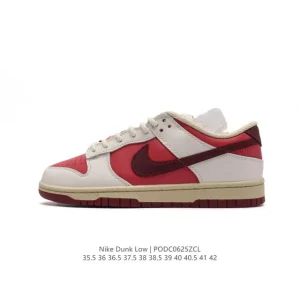 Nike Dunk Low Vintage Leather Sneakers HF0736-161