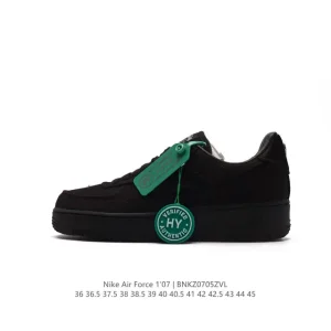 Nike Air Force 1 Low 07 Low Top Casual Sneakers with Logo Cleaning Brush