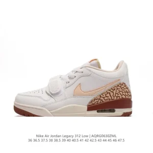 Jordan Legacy 312 Low Men's Basketball Shoes - Classic Design