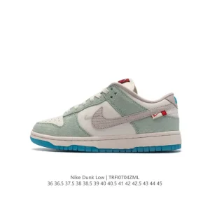Nike SB Dunk Low Skateboarding Shoes with Zoom Air Cushioning