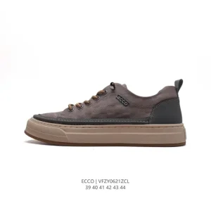 ECCO Men's Casual Sneakers with Thick Sole and Breathable Design