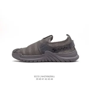 ECCO Men's Bari Sandals Lightweight Breathable Outdoor Water Shoes