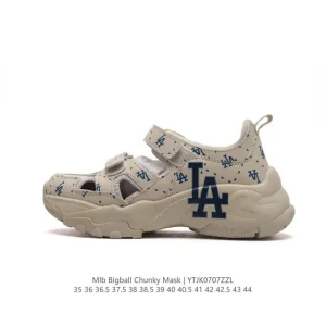 MLB Bigball Chunky NY Yankees Spring 2023 Retro Dad Shoe with Thick Sole