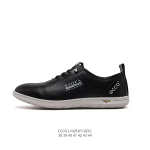 ECCO Men's Casual Sneakers with Thick Sole and Breathable Design