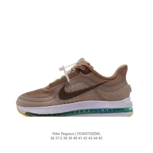 Nike Air Max Ap Men's Sneakers with Air Cushioning and Retro Design