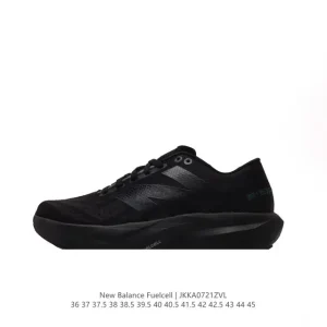 New Balance RC Elite Carbon Plate Marathon Racing Shoes