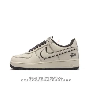 Nike Air Force 1 '07 Low White Leather Sneakers with Air Cushion