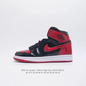 Nike Air Jordan 1 Retro High OG Basketball Shoe