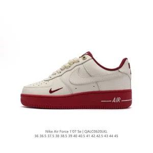 Nike Air Force 1 '07 Low Top Casual Sneakers with Air Cushioning