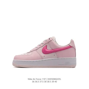 Nike Air Force 1 Low 07 Men's Casual Sneakers with Air Cushioning
