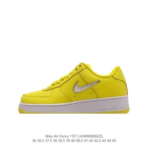 Nike Air Force 1 07 Low White Leather Sneakers with Air Cushioning