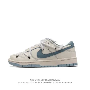 Nike Dunk Low Retro Court Basketball Shoes with Dual Laces and Leather Upper