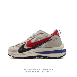 Nike Sacai Vaporwaffle 3.0 Chukka Sneaker - Black White