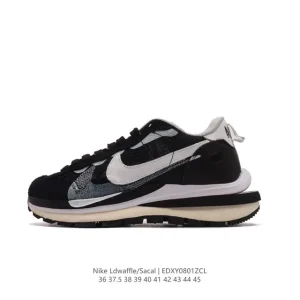 Nike Sacai Vaporwaffle Chukka Sneaker in Black and White