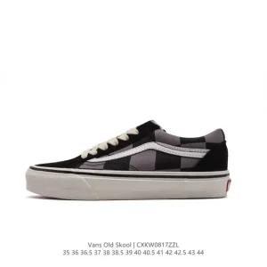 Vans OG Old Skool Low Top Skate Shoe for Men and Women