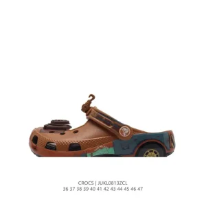 Crocs Unisex Chunky Heel Sandals with Holes for Summer Beach Wear