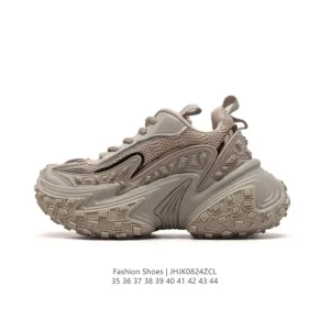 Ultra Lightweight Running Shoes for Men and Women 2024 New Professional Cushioning Sneakers