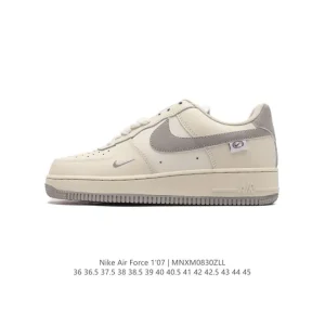 Nike Air Force 1 '07 Low White Leather Sneakers with Air Cushion