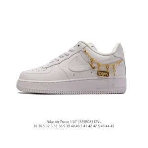 Nike Air Force 1 '07 Low White Leather Sneakers with Air Cushioning