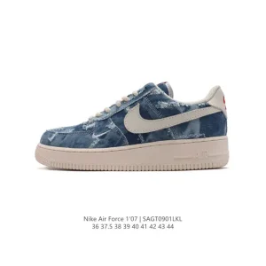 Nike Air Force 1 '07 Low White Leather Sneakers with Air Cushioning
