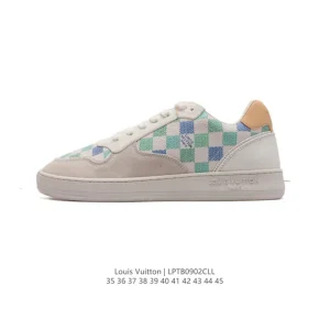 Louis Vuitton Trainer Sneaker Low in Smooth Calf Leather