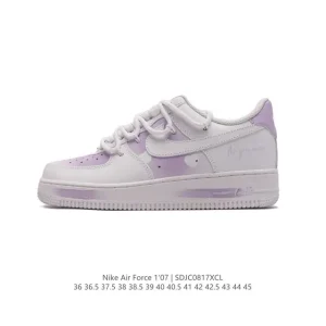 Nike Air Force 1 07 Low Sneakers with Honeycomb Air Cushion