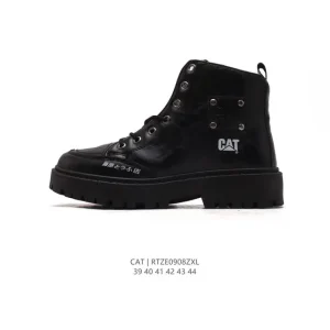 Cat Men's Classic Leather Chukka Boots with Goodyear Welt