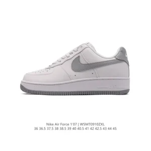 Nike Air Force 1 '07 Low White Leather Sneakers with Air Cushioning
