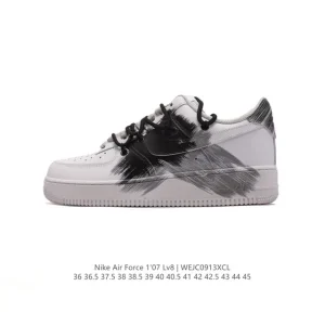 Nike Air Force 1 Low '07 Low Top Sneaker with Platform Sole