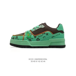 ECCO Men's Lightweight Outdoor Casual Sneakers for Breathable Comfort