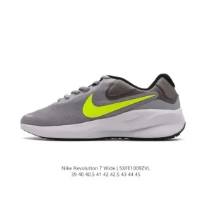 Nike Revolution 7 Wide Men's Road Running Shoes