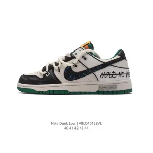 Nike SB Dunk Low Zoom Air Skateboarding Shoes with Cushioning