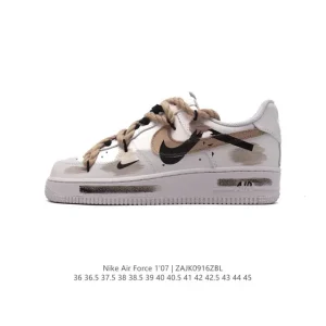 Nike Air Force 1 '07 Low Top Sneakers with Vintage Style and Comfort