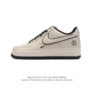Nike Air Force 1 '07 Low White Classic Sneakers with Air Cushion