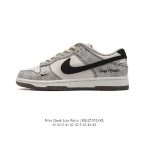 Nike Dunk Low Retro Vintage Basketball Sneakers with Leather Upper