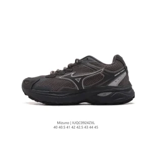 Mizuno Wave Retro Style Running Shoes for Men