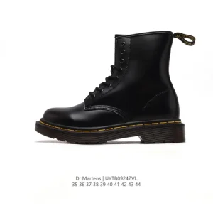 Dr Martens Unisex Classic Leather Platform Boots