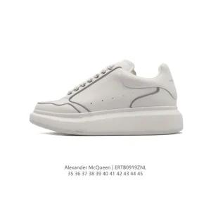 Alexander McQueen McQueen Smooth Leather Thick Sole Flash Tail Sneakers