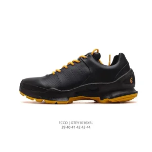 ECCO Men's Lightweight Breathable Outdoor Casual Sneakers