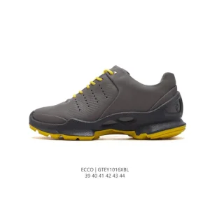 ECCO Men's Lightweight Breathable Outdoor Sneakers for Casual Wear