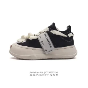 Smilerepublic Chunky Sole Canvas Shoes with Smile Design