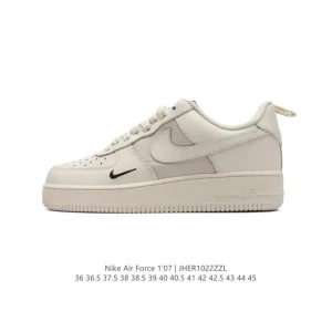 Nike Air Force 1 '07 Low White Leather Sneakers with Air Cushioning