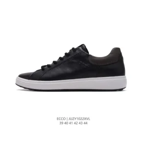 ECCO Men's Casual Sneakers with Thick Sole and Breathable Design