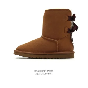 UGG Classic Short Winter Boots with Treadlite Sole and Sheepskin Lining