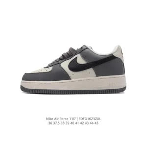 Nike Air Force 1 '07 Low White Leather Sneakers with Air Cushion Sole