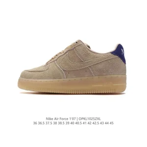 Nike Air Force 1 '07 Low White Leather Sneakers with Air Cushioning