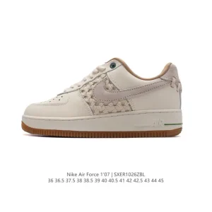 Nike Air Force 1 '07 Low White Leather Sneakers with Air Cushion