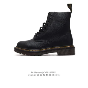 Dr Martens Unisex Classic Leather Platform Boots for Men and Women