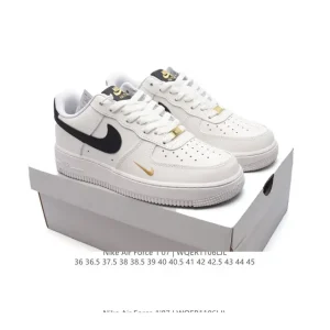Nike Air Force 1 07 Low Men's Women's Casual Sneakers with Air Cushioning